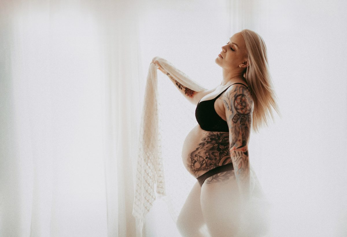 Intimate Maternity Session with Jen Jacobowitz Photography